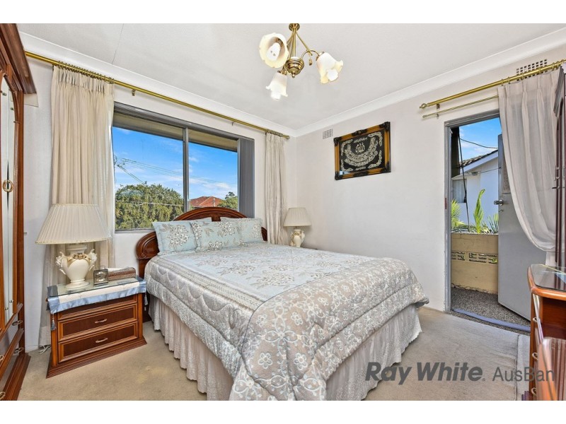 8/99 Hampden Road, Lakemba NSW 2195