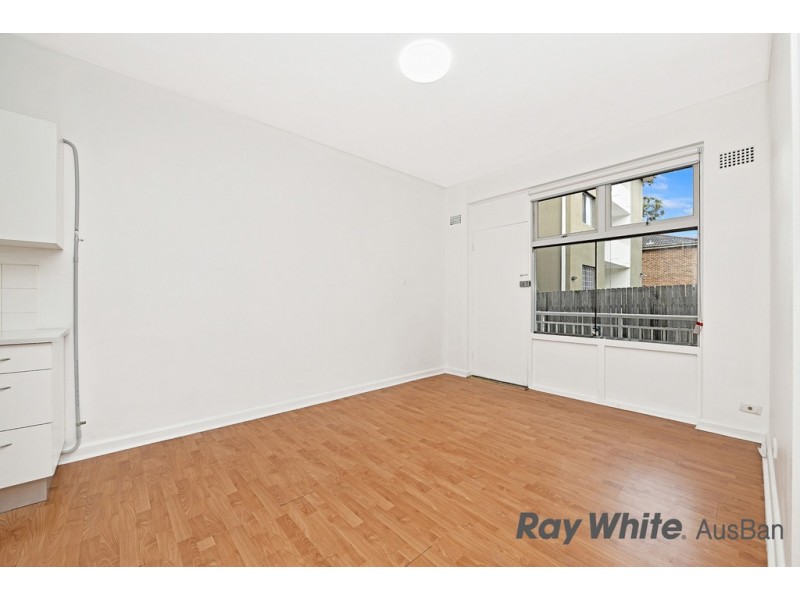 6/11 Queensborough Road, Croydon Park NSW 2133