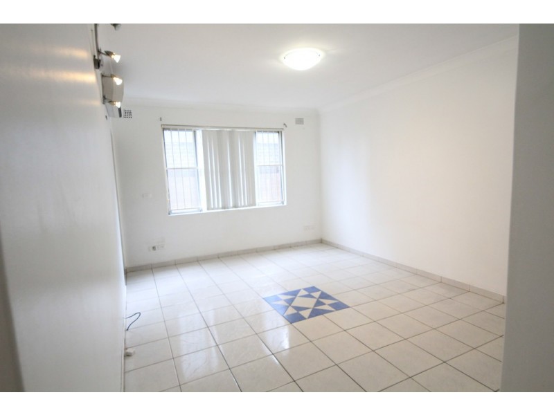 3/28 Matthews St, Punchbowl NSW 2196