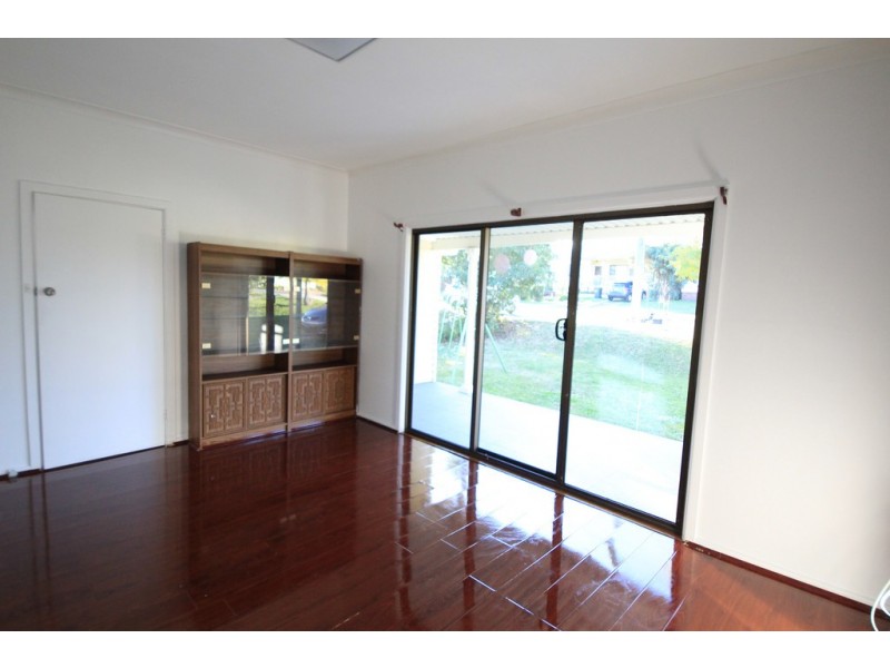 33 Sparkle Av Sparkle Ave, Blacktown NSW 2148
