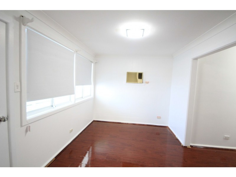 33 Sparkle Av Sparkle Ave, Blacktown NSW 2148