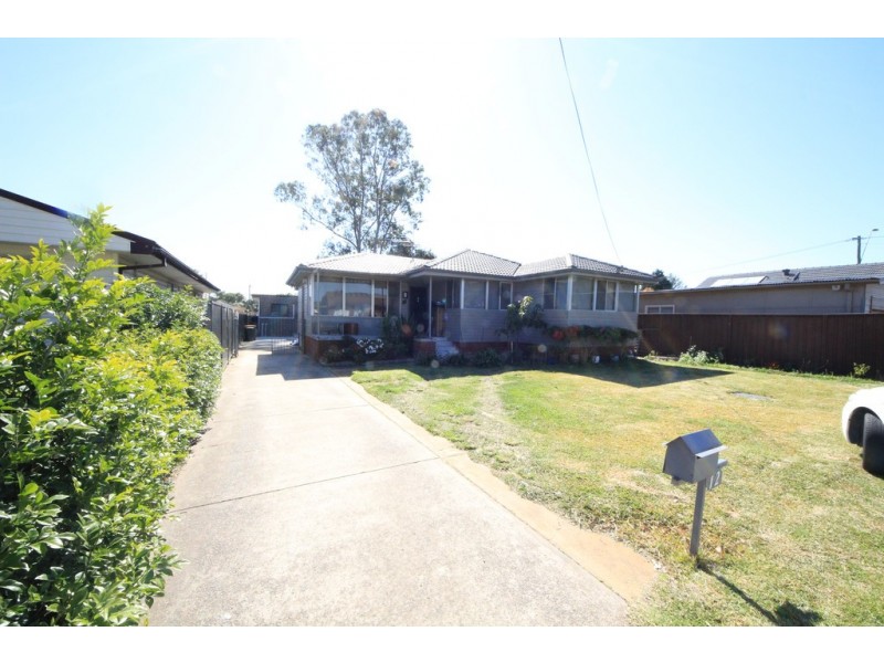 Minto NSW 2566