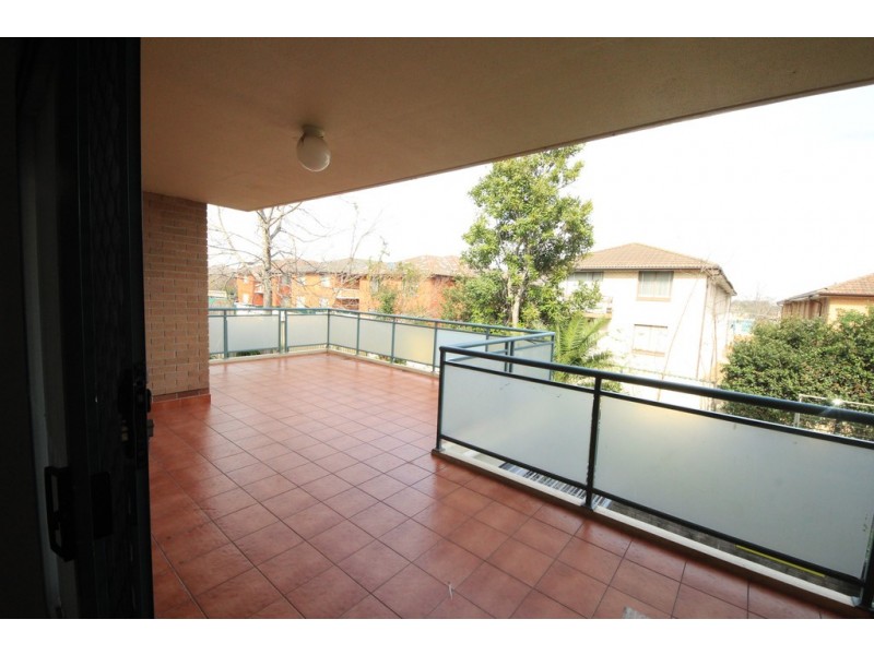 8/28 Shadforth St, Wiley Park NSW 2195