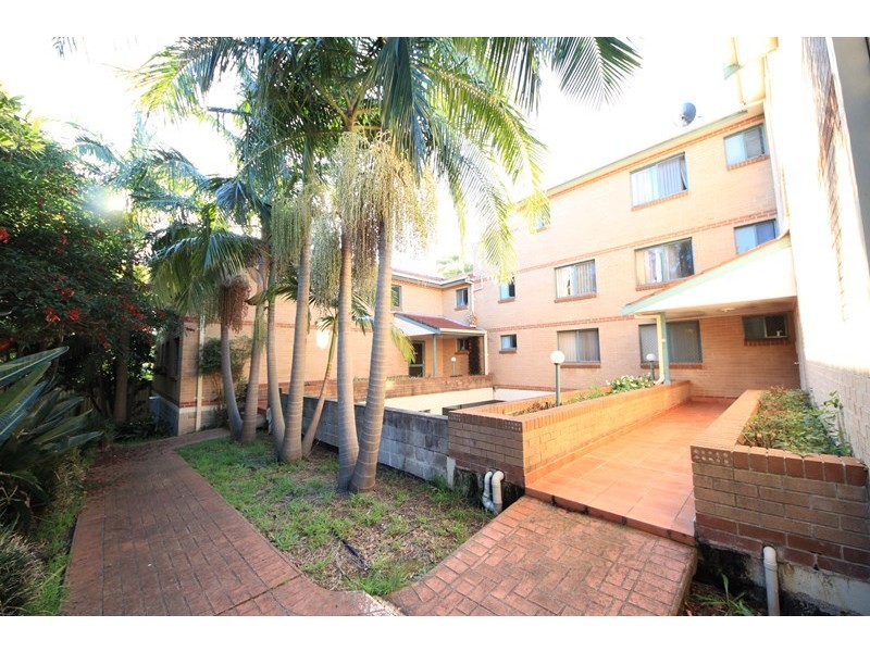 8/28 Shadforth St, Wiley Park NSW 2195