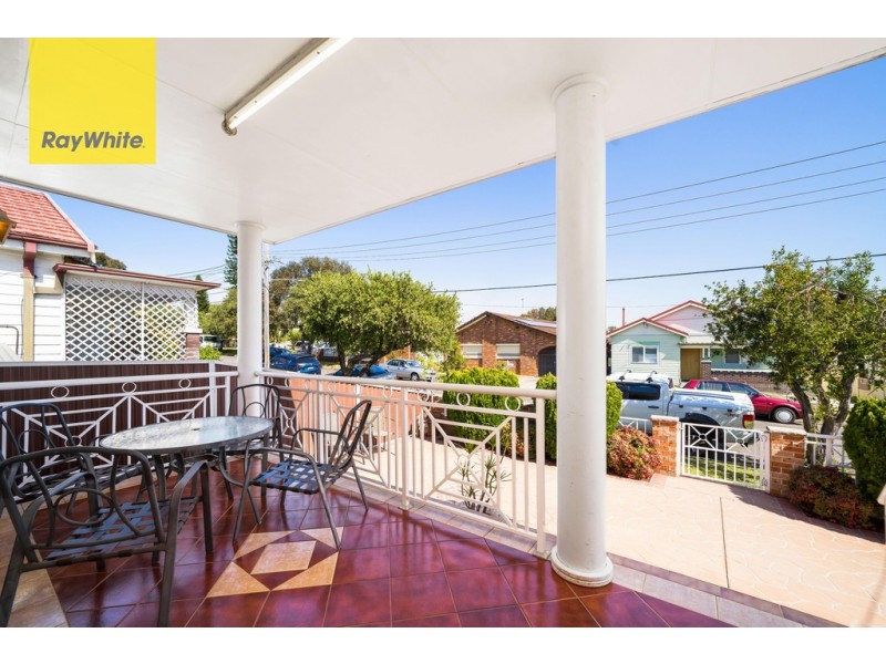 13 Vivienne Ave, Lakemba NSW 2195