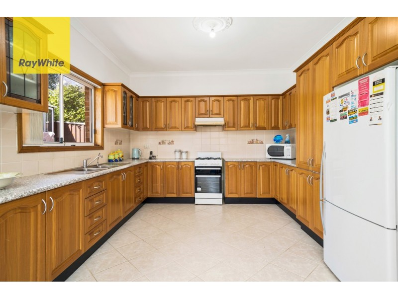 13 Vivienne Ave, Lakemba NSW 2195