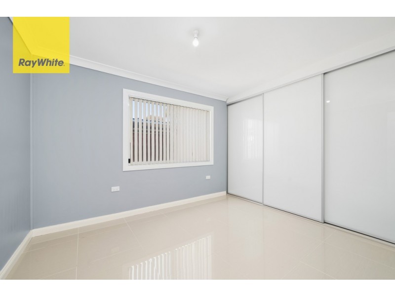 13 Vivienne Ave, Lakemba NSW 2195