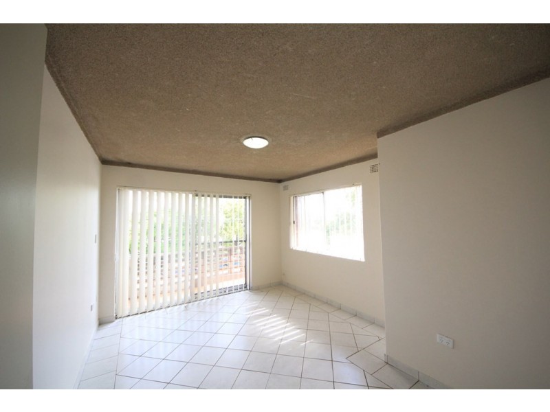 1/13 Wangee Rd, Lakemba NSW 2195