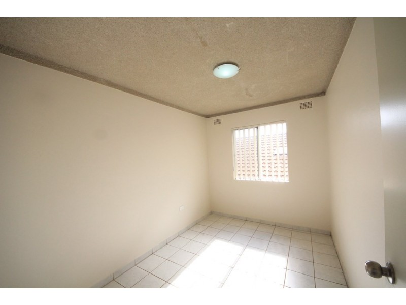 1/13 Wangee Rd, Lakemba NSW 2195