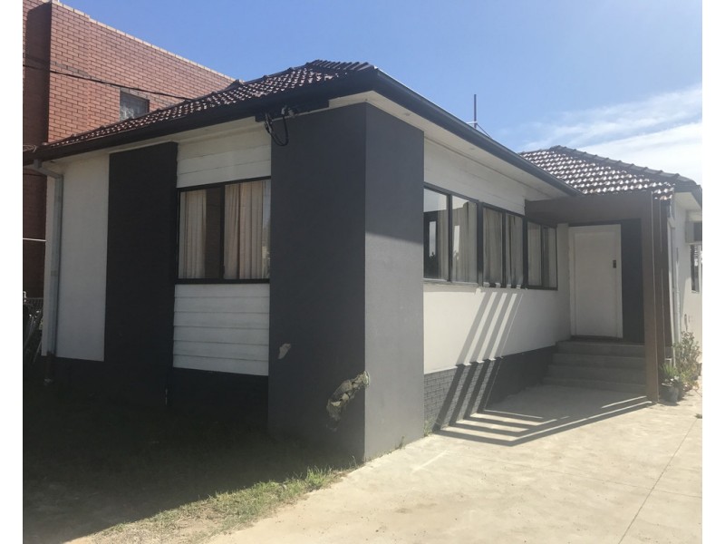 49 JUNO PDE, Greenacre NSW 2190