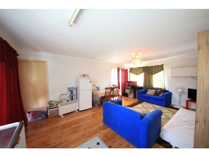 25A. Farnsworth Avenue, Campbelltown NSW 2560