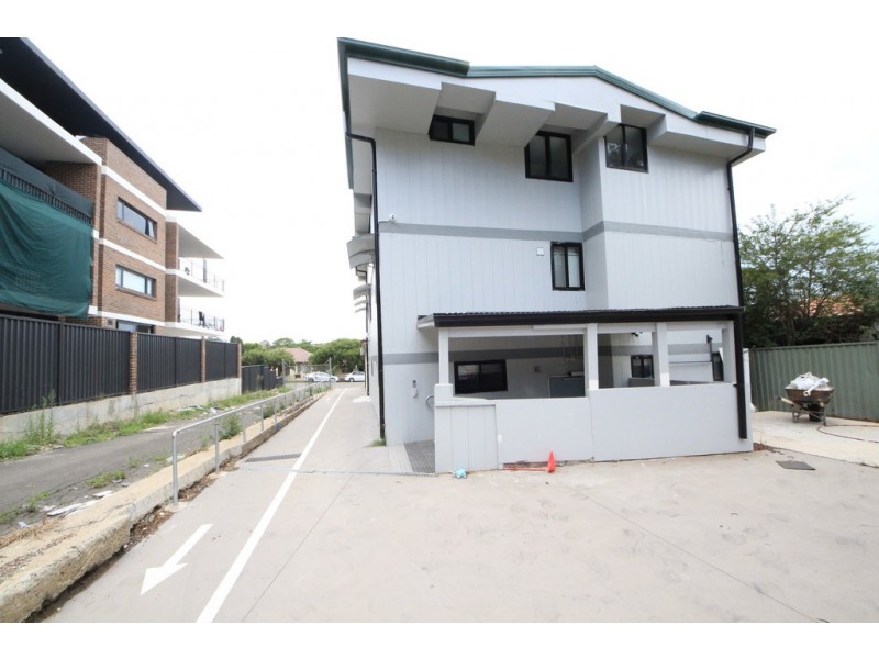 9. HAMPDEN ROAD, Lakemba NSW 2195