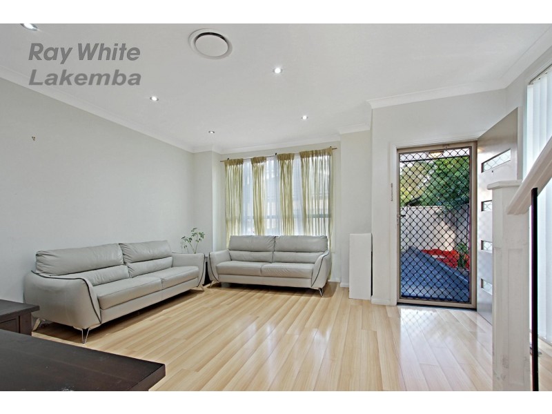 5/2 Jaclyn Street, Ingleburn NSW 2565