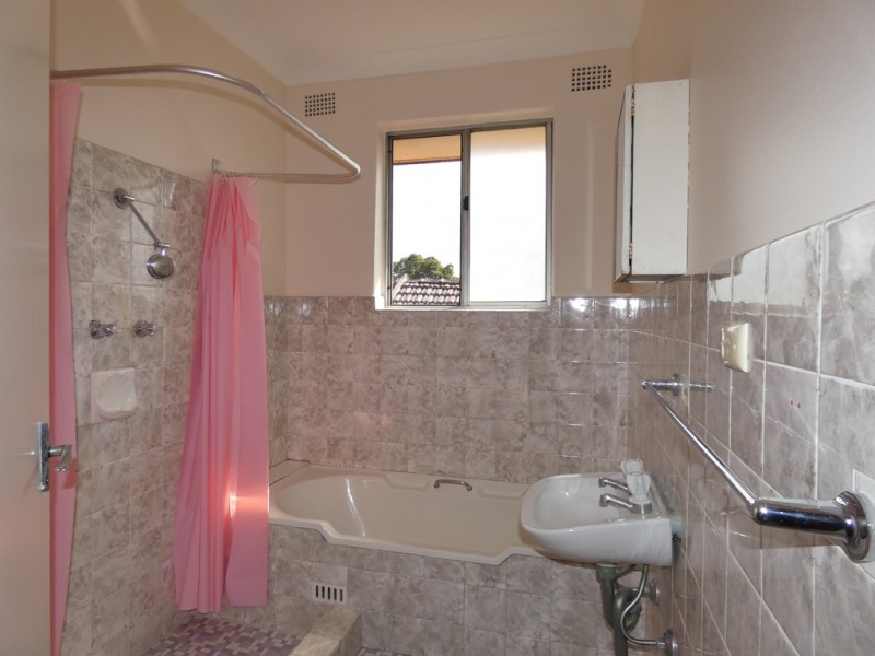 4/29 COLIN STREET, Lakemba NSW 2195