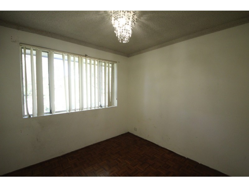 8/51 Macodnald, Lakemba NSW 2195