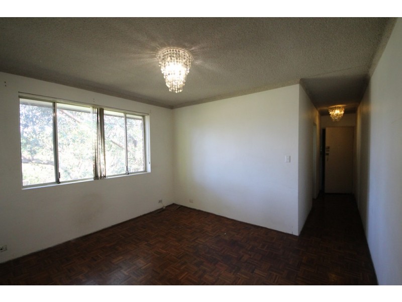 8/51 Macodnald, Lakemba NSW 2195