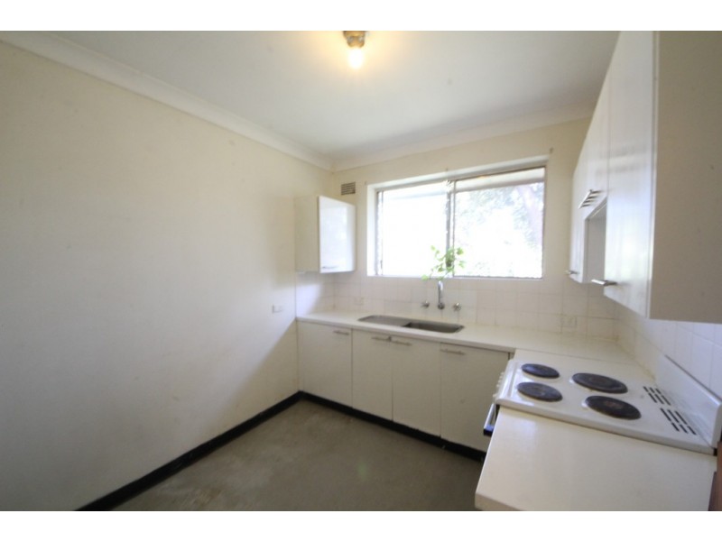 8/51 Macodnald, Lakemba NSW 2195