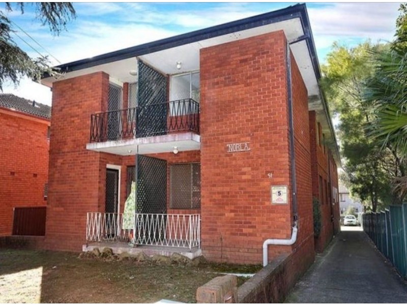 8/51 Macodnald, Lakemba NSW 2195