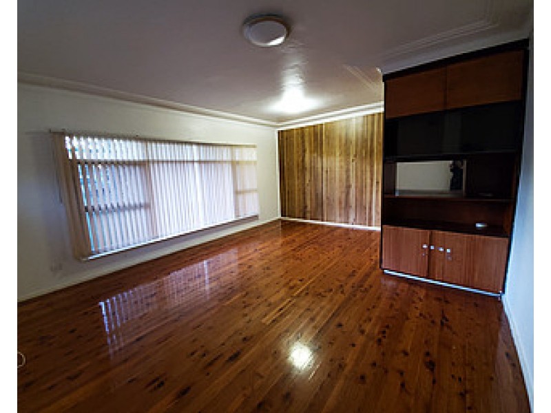 44, Myee Road, Macquarie Fields NSW 2564