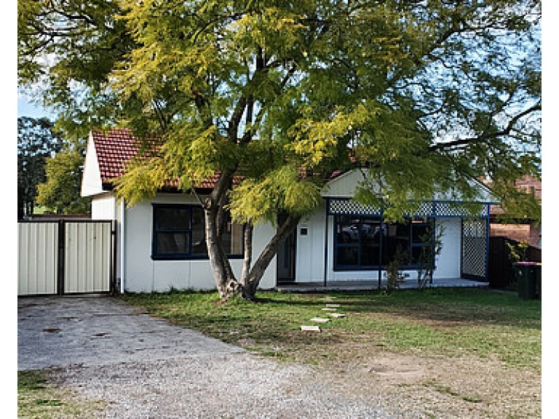 44, Myee Road, Macquarie Fields NSW 2564