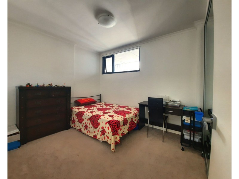 302 / 5 HAMPDEN RD, Lakemba NSW 2195