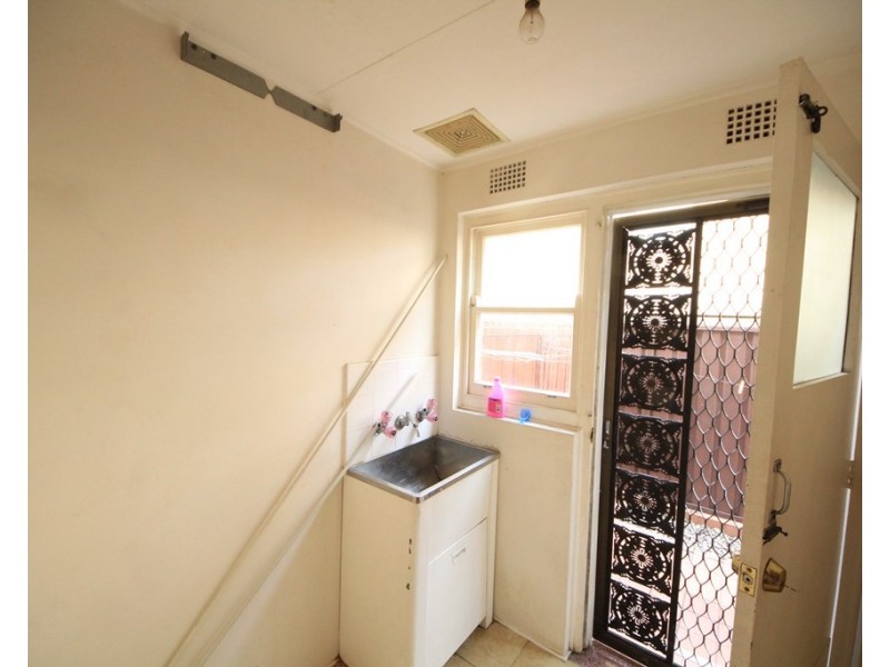 4/30. McKern Street, Campsie NSW 2194