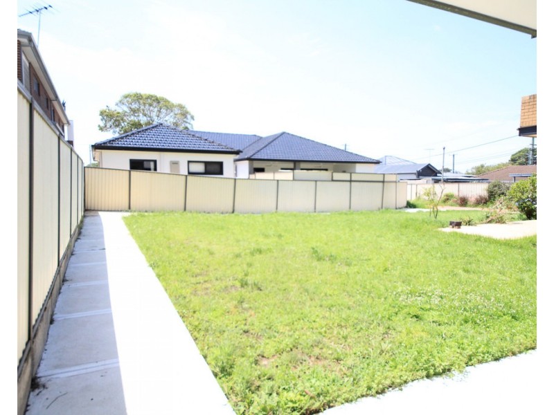 118A, Acacia Rd, Greenacre NSW 2190