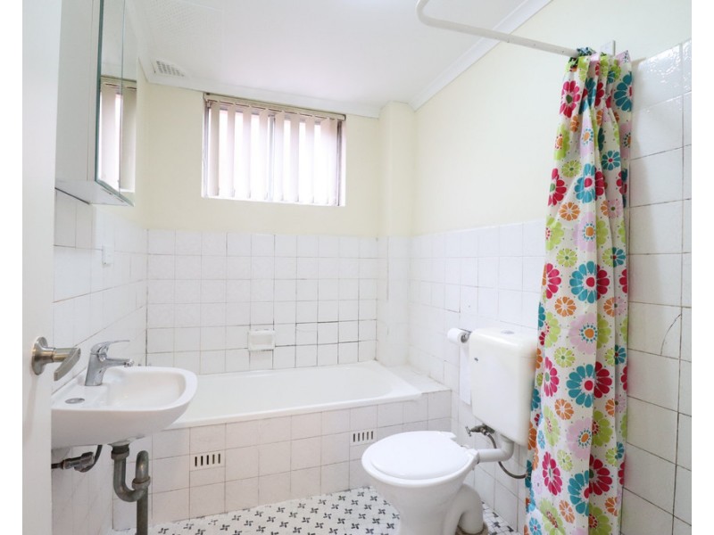 2/25. CORNELIA ST, Wiley Park NSW 2195