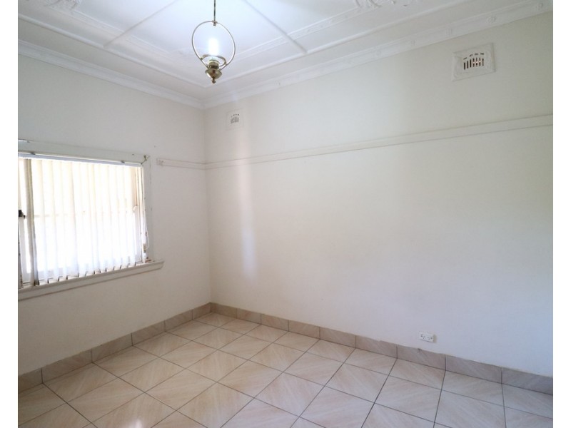 5 Willeroo Street, Lakemba NSW 2195