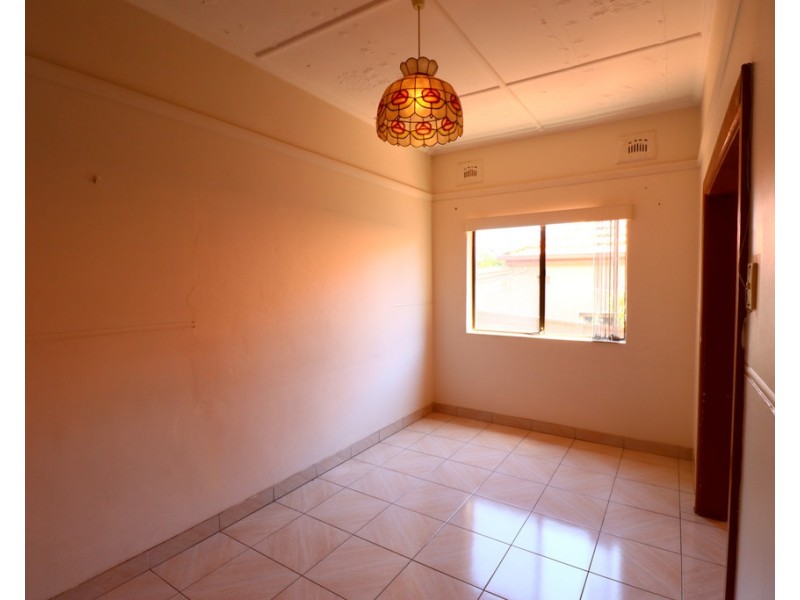 5 Willeroo Street, Lakemba NSW 2195