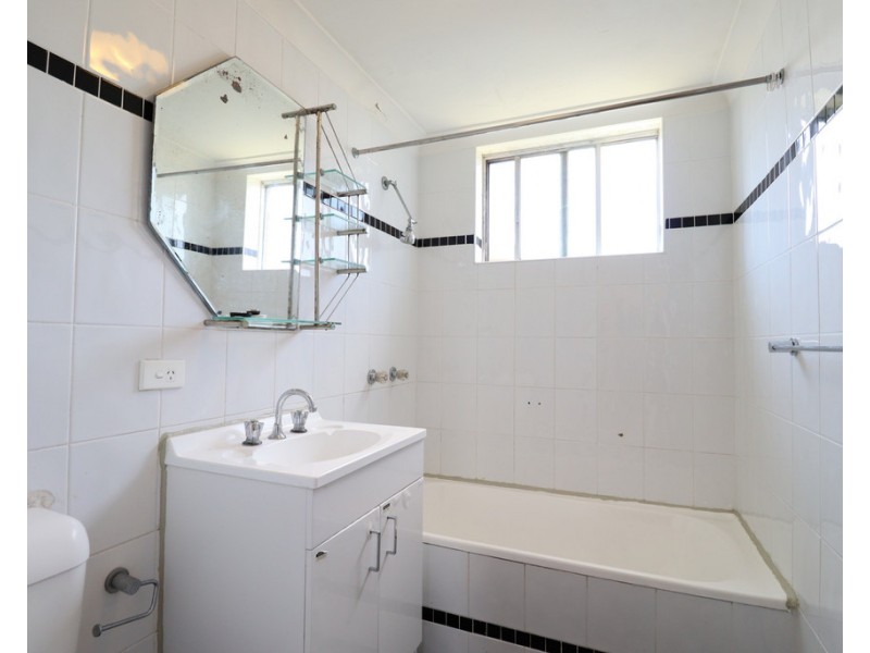 3/34, BENAROON ROAD, Lakemba NSW 2195