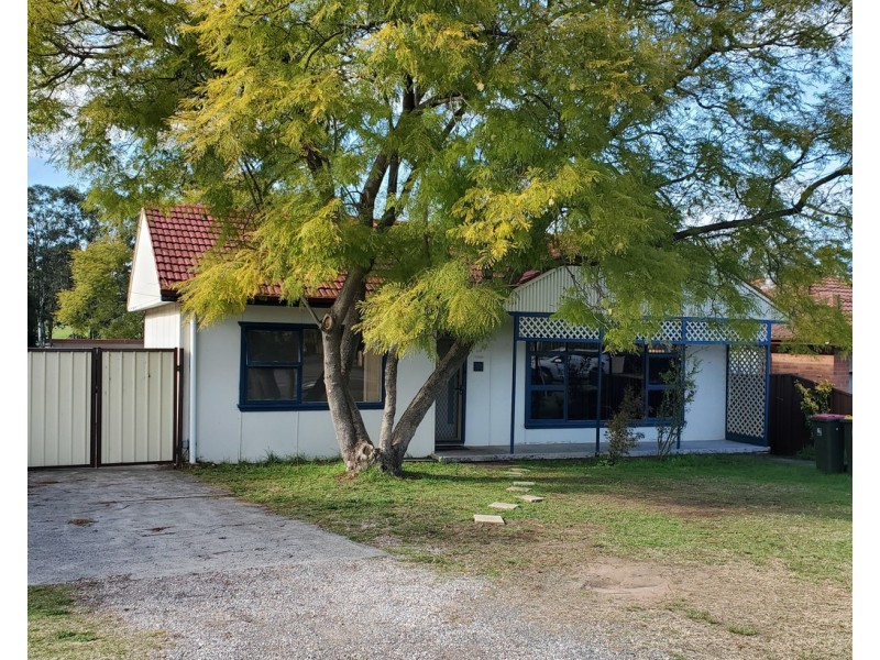 44 Myee Road, Macquarie Fields NSW 2564