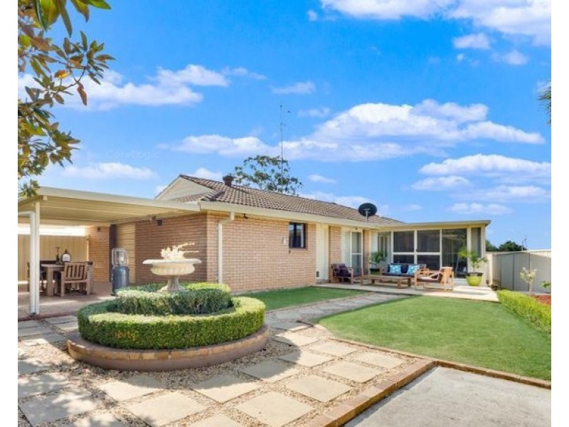 4 Muir Place, St Andrews NSW 2566