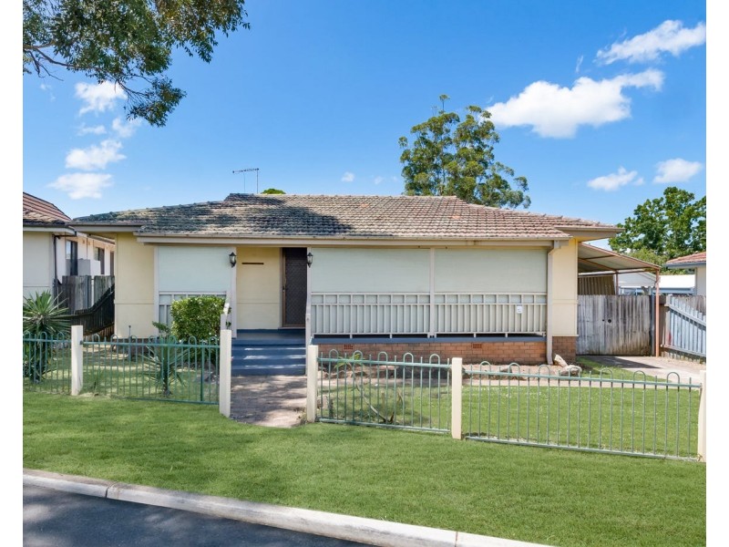 6 Kew Way, Airds NSW 2560