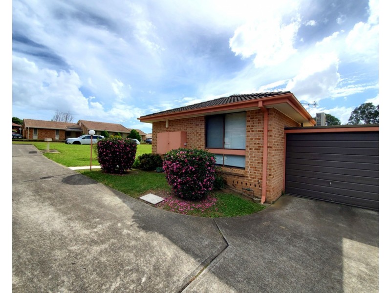 Villa 9/65 Fuchsia Crescent, Macquarie Fields NSW 2564