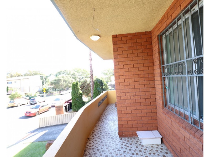 4/23 Wangee Road, Lakemba NSW 2195