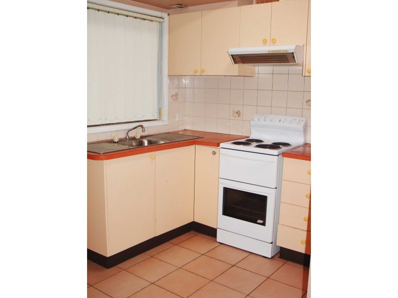 3/6 Lambert Street, Leumeah NSW 2560