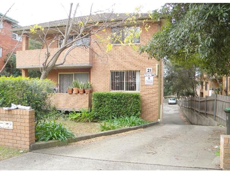 2/21 Fairmount Street, Lakemba NSW 2195