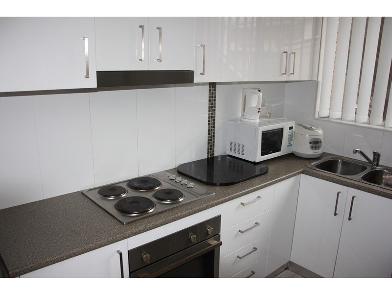 2/41 Matthews Street, Punchbowl NSW 2196