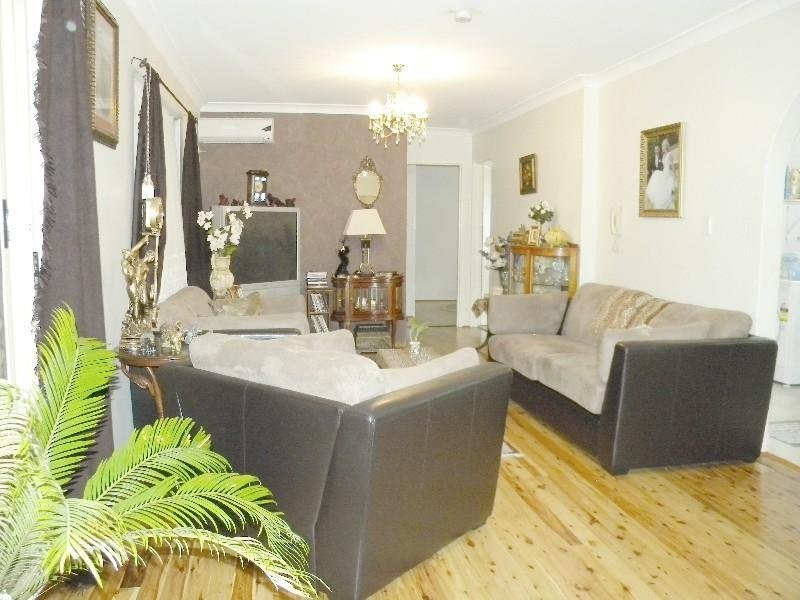 2/21 Fairmount Street, Lakemba NSW 2195