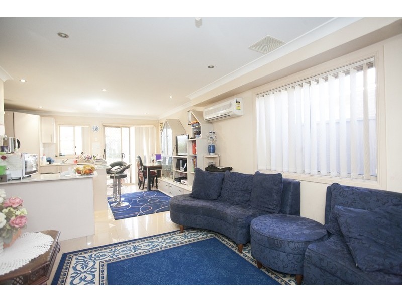 8 Rawson Road, Greenacre NSW 2190