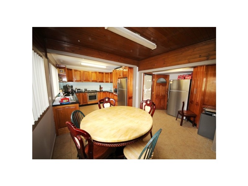 40 GOSLING ST, Greenacre NSW 2190