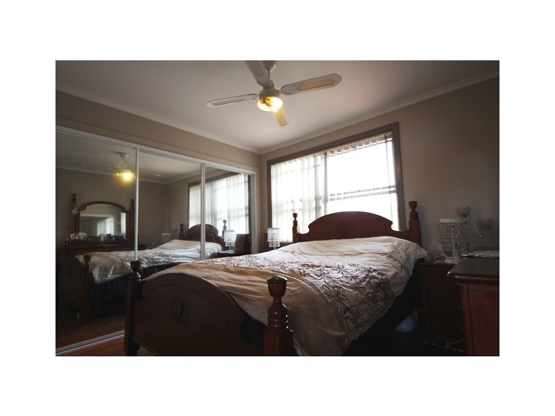 40 GOSLING ST, Greenacre NSW 2190