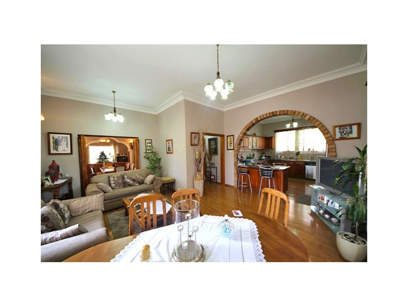 3 DRAPER AVENUE, Roselands NSW 2196