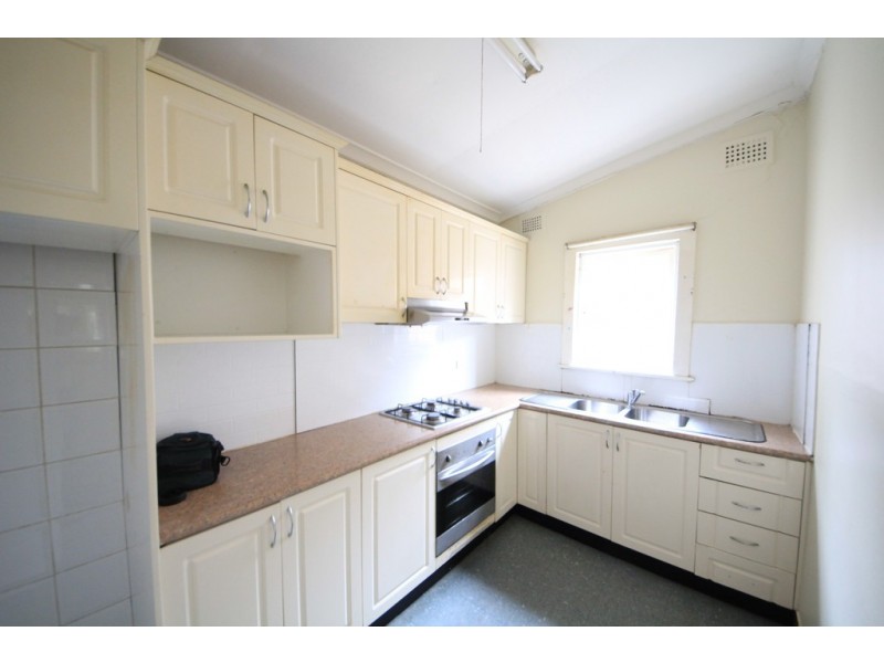 12 FAIRMOUNT ST, Lakemba NSW 2195