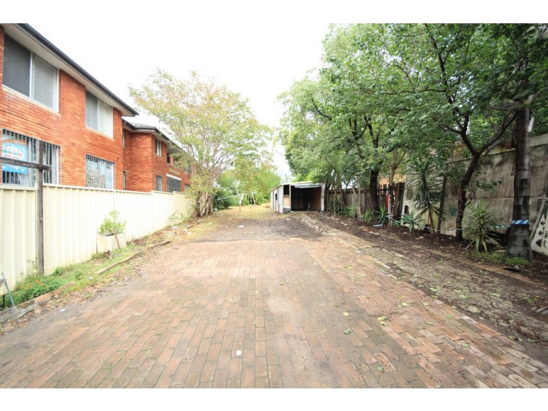 12 FAIRMOUNT ST, Lakemba NSW 2195