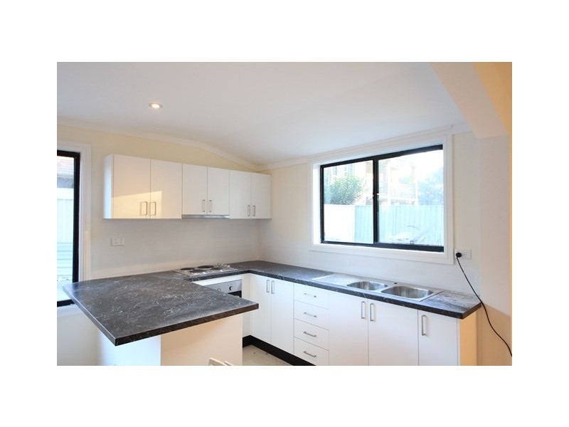 19 A DREW ST, Greenacre NSW 2190