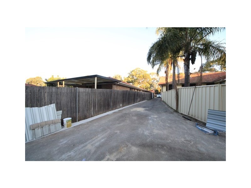 19 A DREW ST, Greenacre NSW 2190