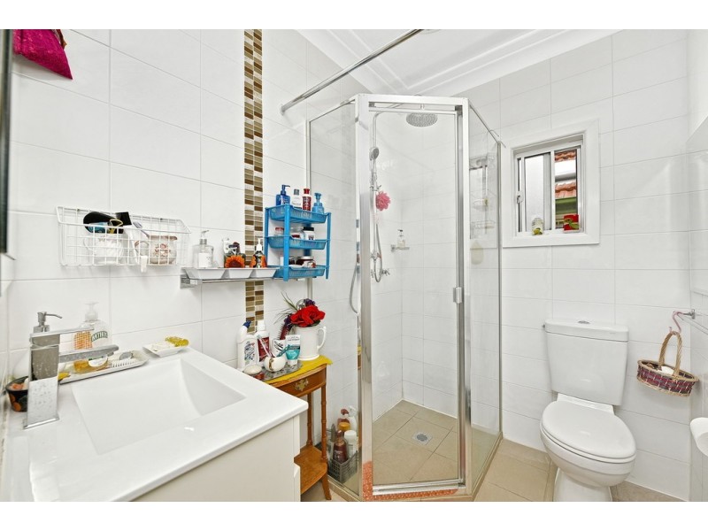 297 ROBERTS ROAD, Greenacre NSW 2190