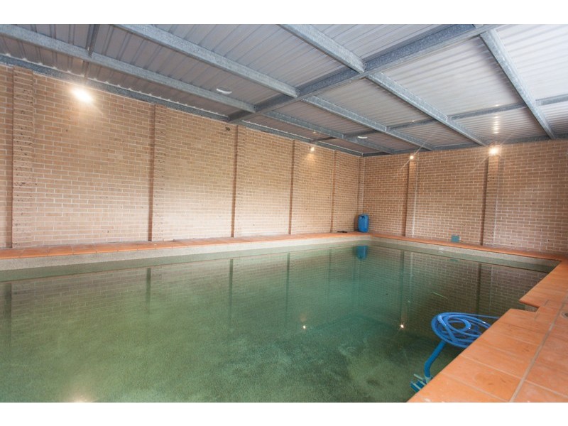 9 GOSLING ST, Greenacre NSW 2190